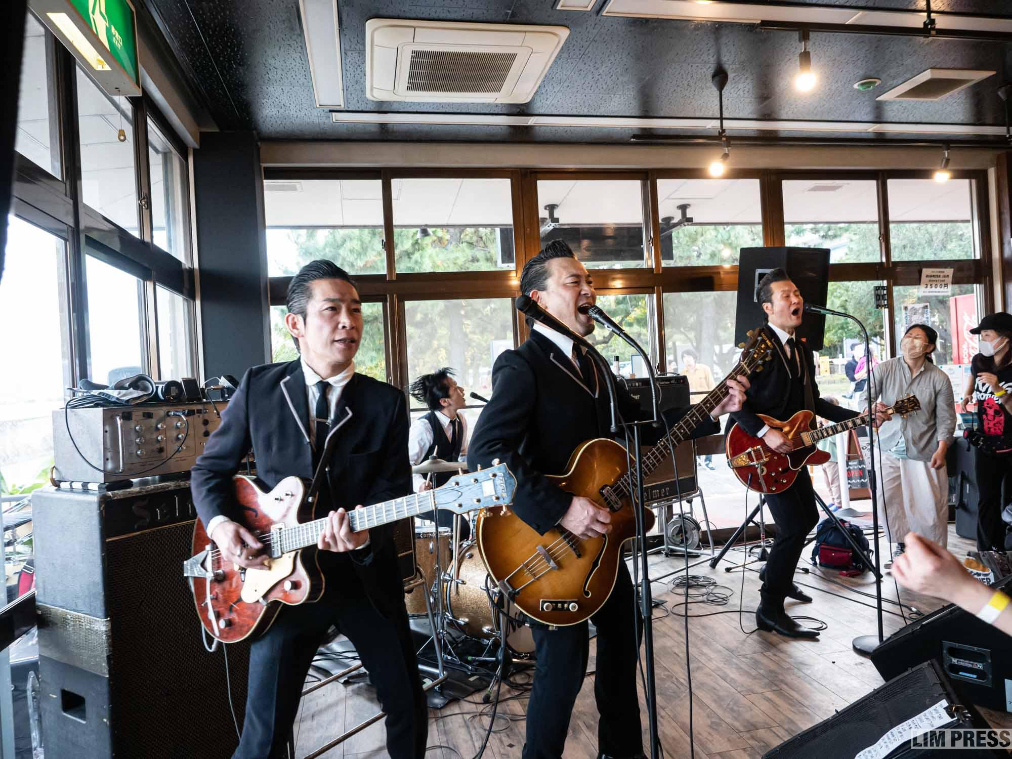 The NEATBEATS | 兵庫 カフェ・モンタージュ  | 2022.11.19