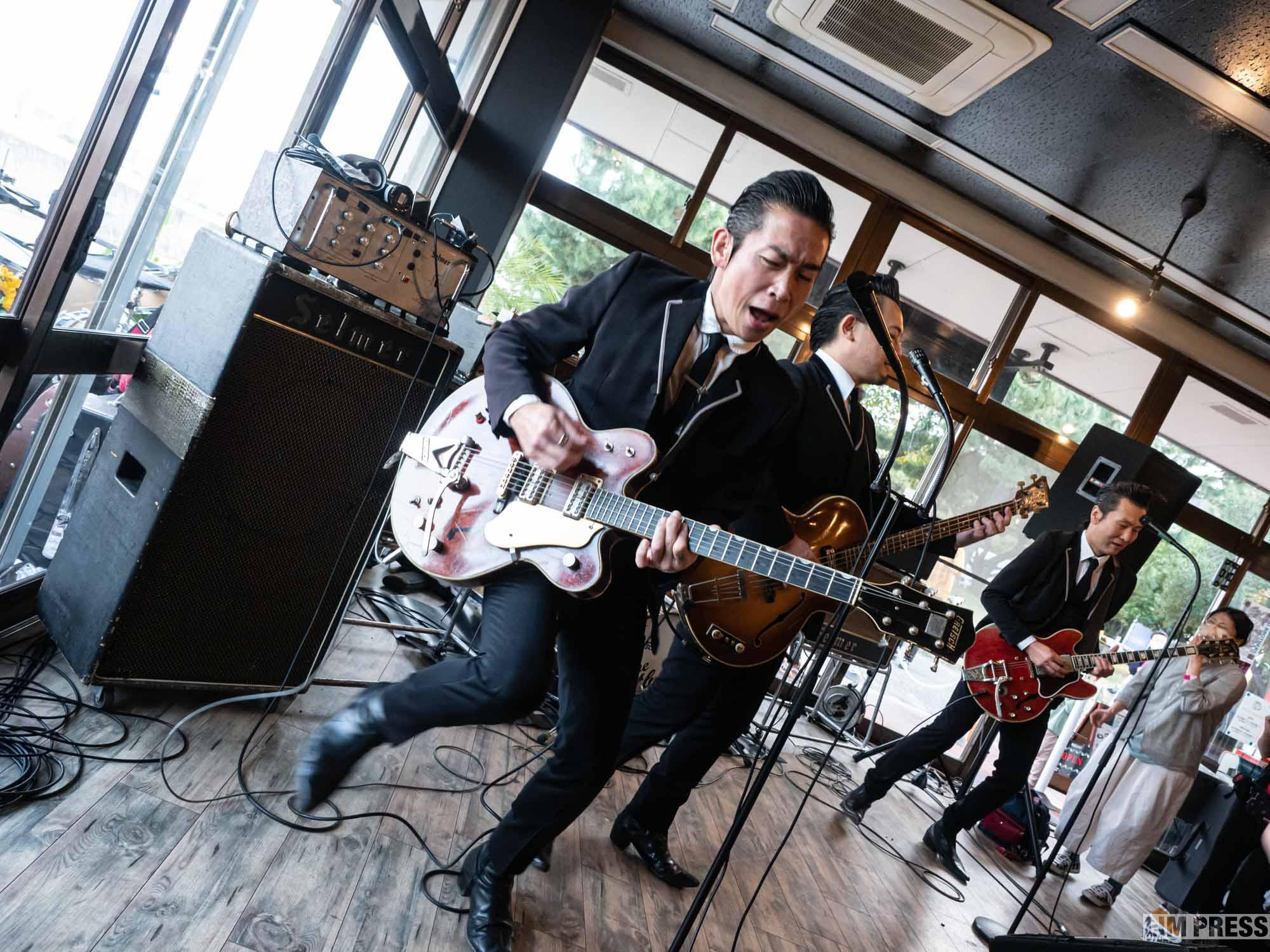 The NEATBEATS | 兵庫 カフェ・モンタージュ  | 2022.11.19